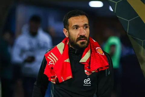  "العودة من حيث بدأ".. تقارير تونسية تكشف عن اتفاق علي معلول مع الصفاقسي